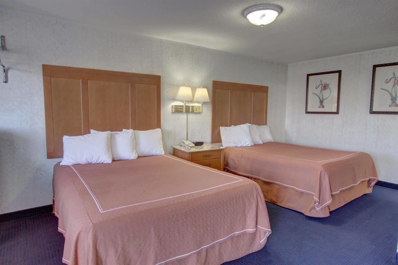 Castle Inn & Suites ניאגרה פולס מראה חיצוני תמונה